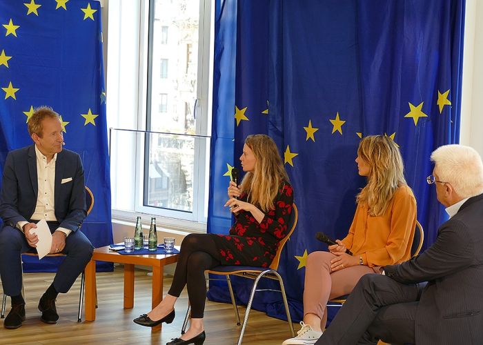 Diskussionen und Engagement für Europa Kommission unterstützt von Green Events Technology